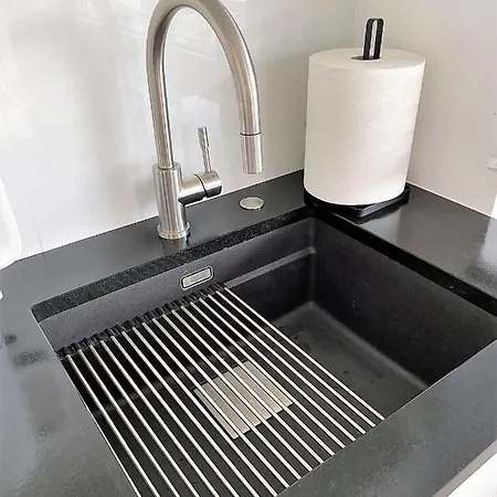 A Modern For 2 People Apartamento